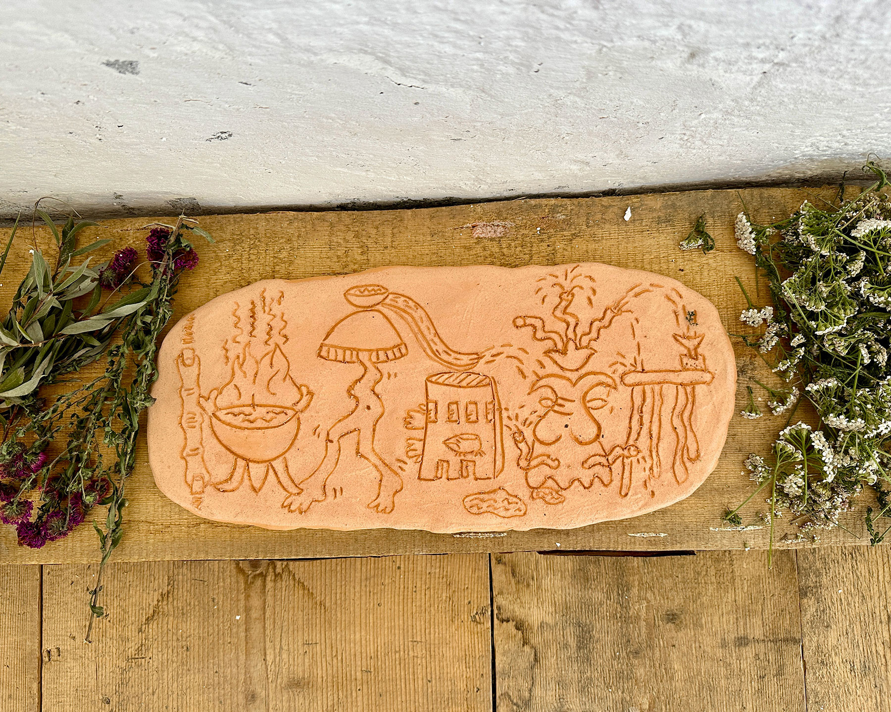 Lulu & Whiskey art ceramic with drawing, Kunstgarage Versam, 2024