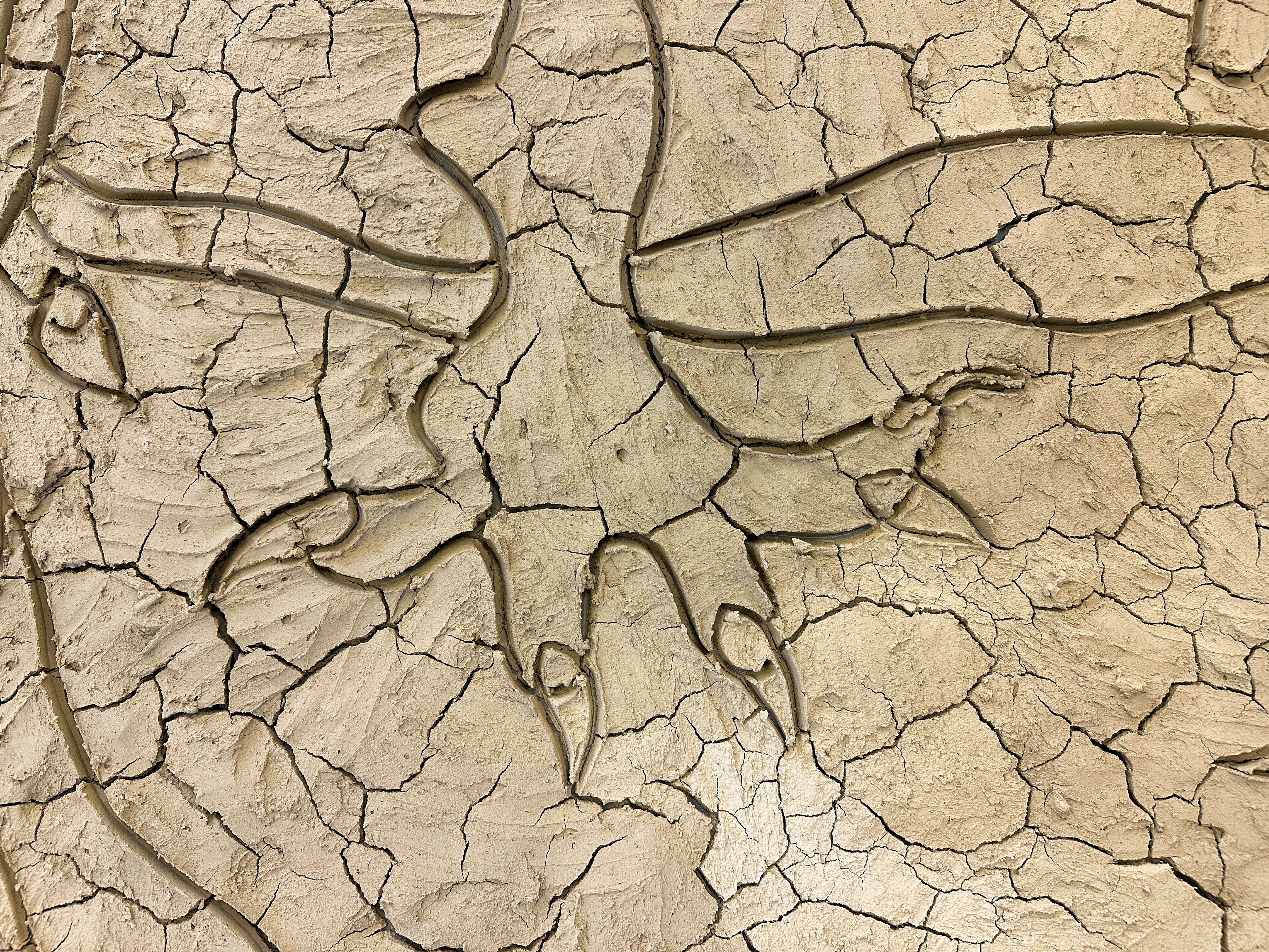 Lulu & Whiskey art ceramic performance 'Floatin Rafts', 2025